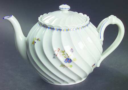 Aster D'Or Teapot & Lid