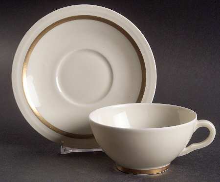 Astoria Flat Cup & Saucer Set
