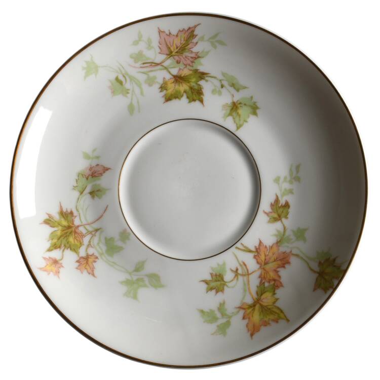 Autumn Leaf (Smooth, Gold Trim) Saucer