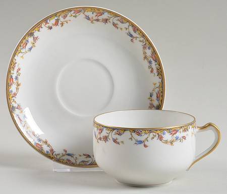 Aurora Flat Cup & Saucer Set