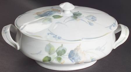 Auteuil Oval Tureen & Lid