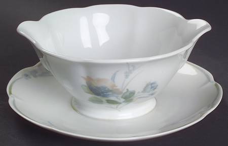 Auteuil Gravy Boat with Attached Underplate