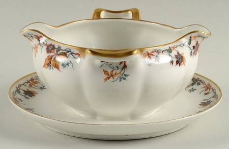 Autumn Gravy Boat with Attached Underplate