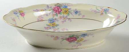 Avalon 9" Oval Vegetable Bowl
