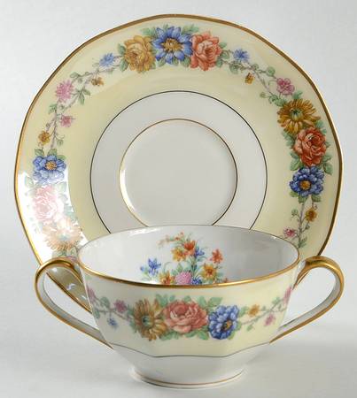 Azay Le Rideau Flat Bouillon Cup & Saucer