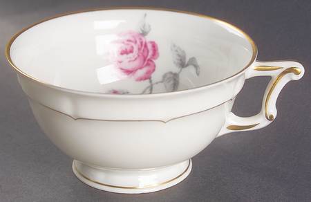 Bagatelle Footed Cup