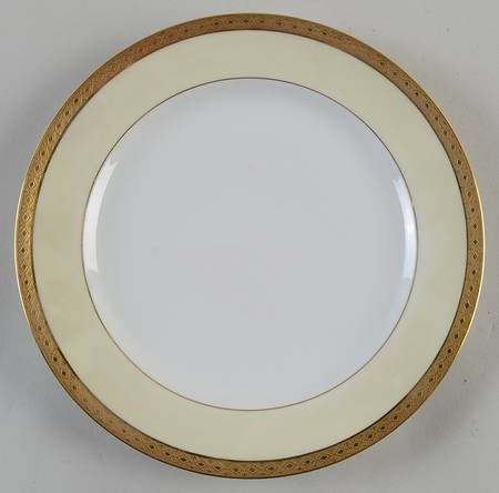 Baroness Luncheon Plate
