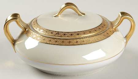Baroness Sugar Bowl & Lid
