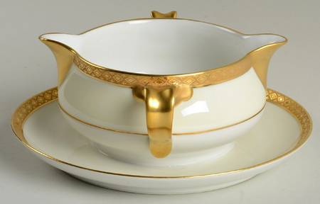 Baroness Gravy Boat with Attached Underplate