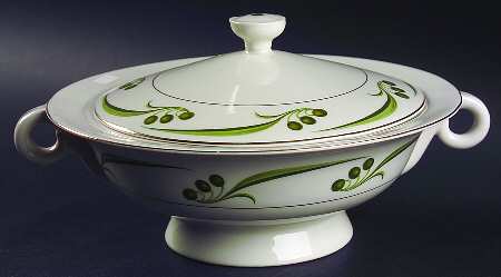 Bel Air Round Covered Vegetable