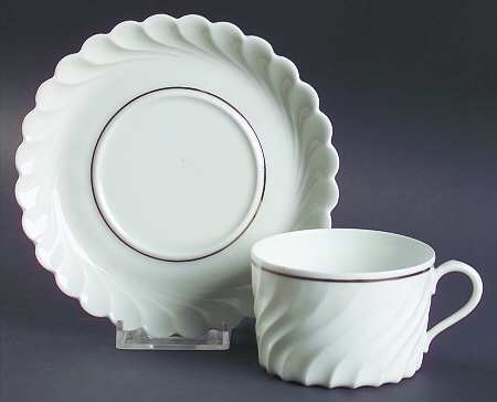 Beaucaire (Platinum Inner Ring) Flat Cup & Saucer Set by Haviland