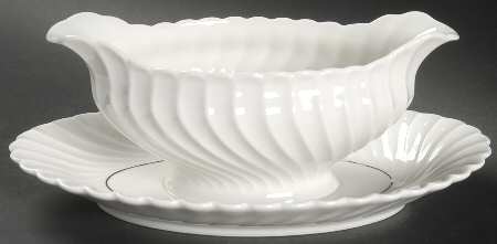 Beaucaire (Platinum Inner Ring) Gravy Boat with Attached Underplate