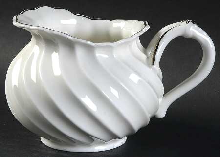 Beaucaire (Platinum Inner Ring) Creamer