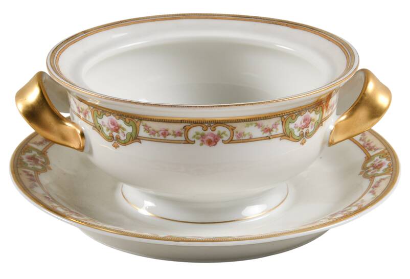 Belfort Gravy Boat w/Attached Underplate No Lid