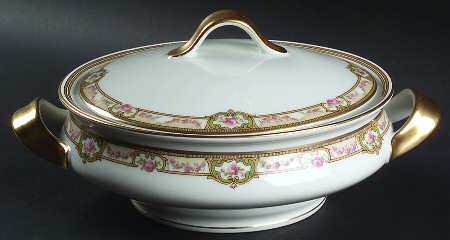 Belfort Round Covered Vegetable