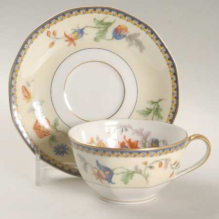 Bergerac Flat Cup & Saucer Set