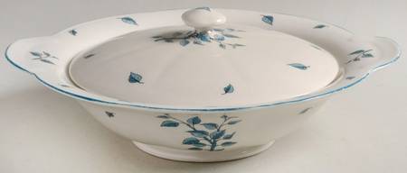 Birchmere Round Covered Vegetable