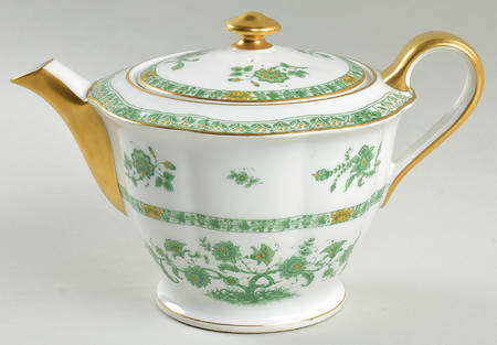 Bonneval (White, Isle De France Shape) Teapot & Lid