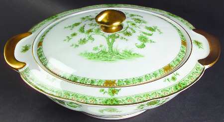 Bonneval (White, Isle De France Shape) Round Covered Vegetable