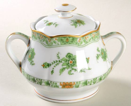 Bonneval (White, Isle De France Shape) Sugar Bowl & Lid
