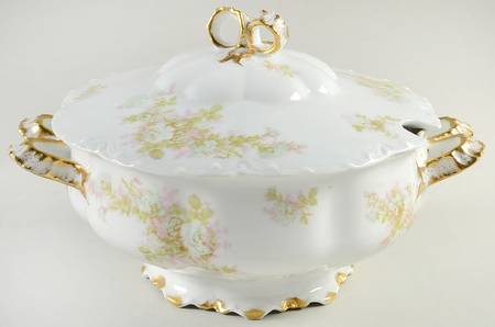 Bretagne Tureen & Lid