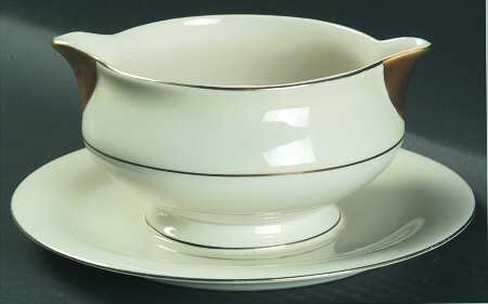 Brookfield Gravy Boat with Attached Underplate