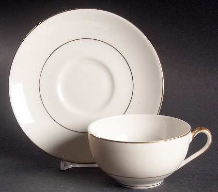 Brookfield Flat Cup & Saucer Set