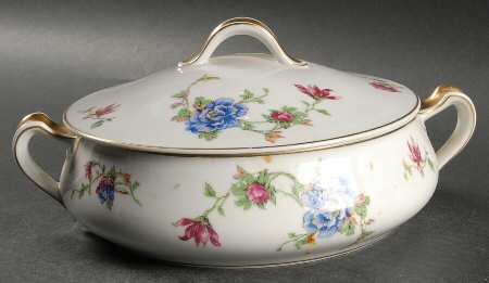 Briar Rose Round Covered Vegetable