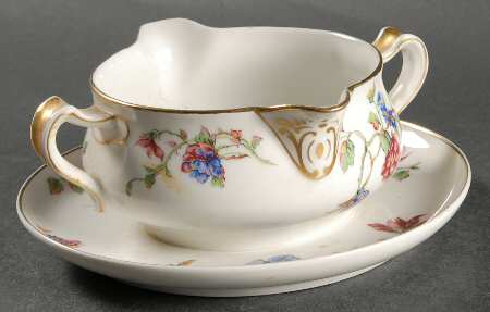 Briar Rose Gravy Boat with Attached Underplate