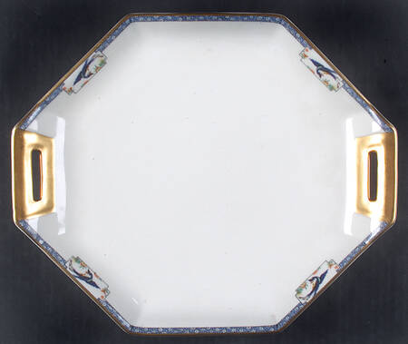 Calcutta (All White) Handled Cake Plate