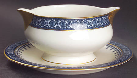 Cambridge Blue Gravy Boat with Attached Underplate