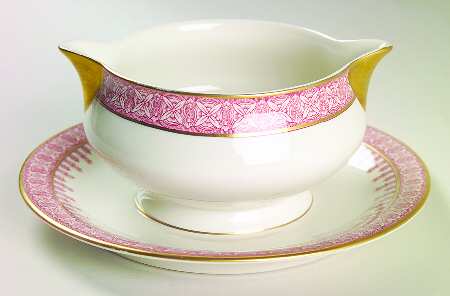 Cambridge Crimson Gravy Boat with Attached Underplate