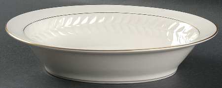 Carlton 9" Oval Vegetable Bowl