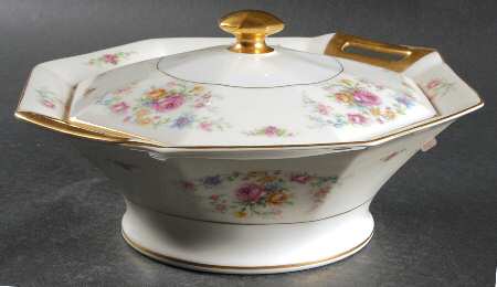 Chalfonte Octagonal Covered Vegetable