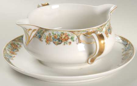 Chanson Gravy Boat with Attached Underplate