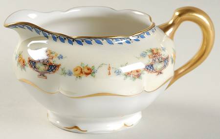 Charm Creamer