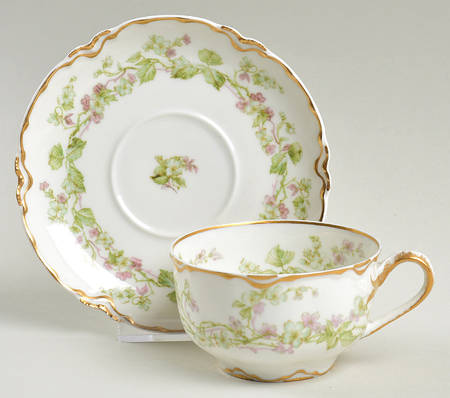 Charonne Flat Cup & Saucer Set