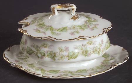 Charonne Oval Mustard W/Lid & Attached Underplate