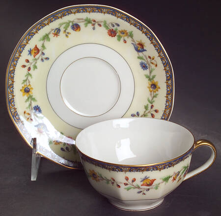 Chateaudun Flat Cup & Saucer Set