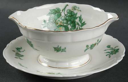 Chevalier (Newer, Inner Gold) Gravy Boat with Attached Underplate