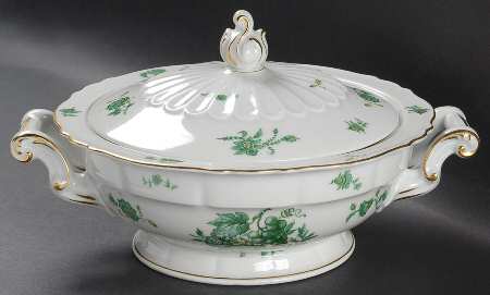 Chevalier (Newer, Inner Gold) Round Covered Vegetable