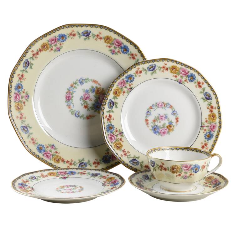 Cheverny 40 Piece Estate Set