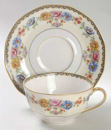 Cheverny Flat Cup & Saucer Set