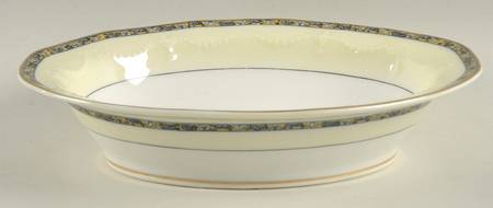 Chippendale 9" Oval Vegetable Bowl