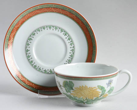 Chrysantheme Flat Cup & Saucer Set