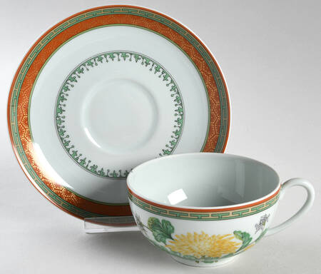 Chrysantheme Oversized Cup & Saucer Set
