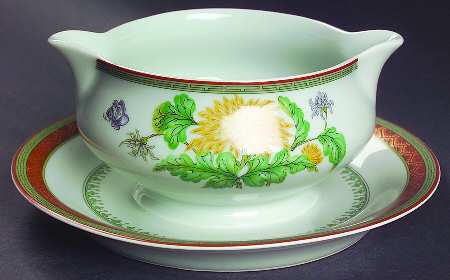 Chrysantheme Round Gravy Boat/Attached Underplate