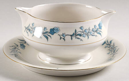 Clinton Round Gravy Boat/Attached Underplate