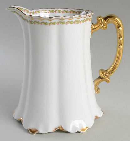 Clover Leaf 88 Oz Pitcher