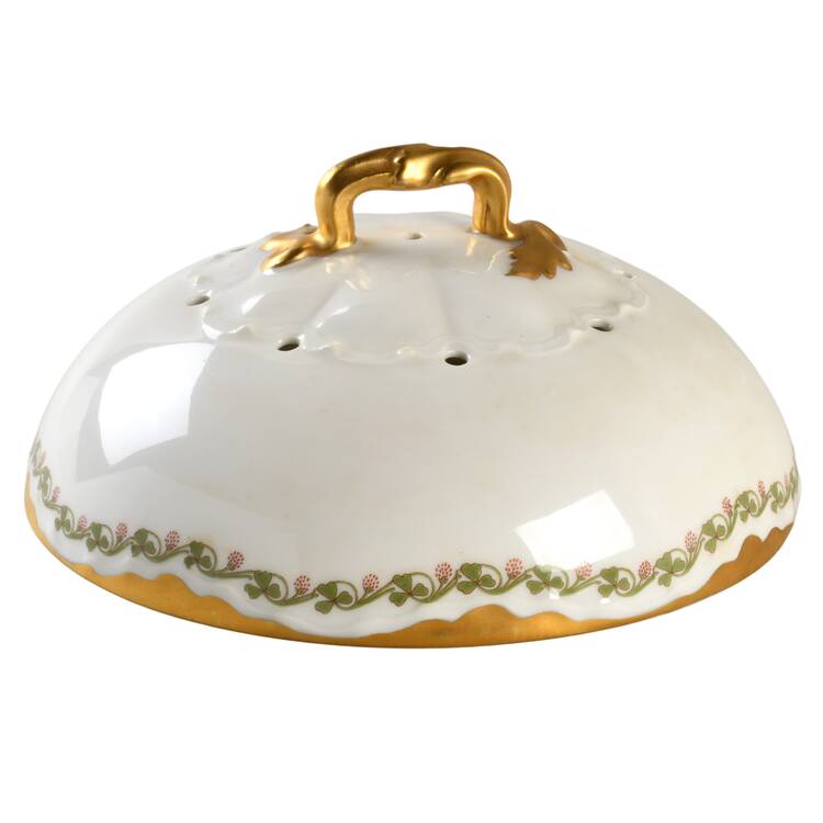 Clover Leaf Lid for Muffin Dish